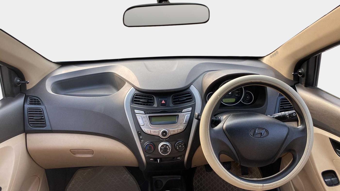 2014 Hyundai Eon MAGNA +, Petrol, Manual, 18,719 km, Dashboard