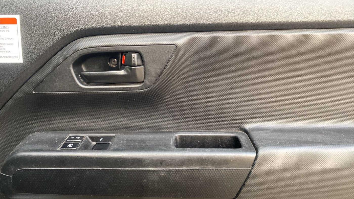 2022 Maruti New Wagon-R LXI CNG 1.0, CNG, Manual, 40,259 km, Driver Side Door Panels Control