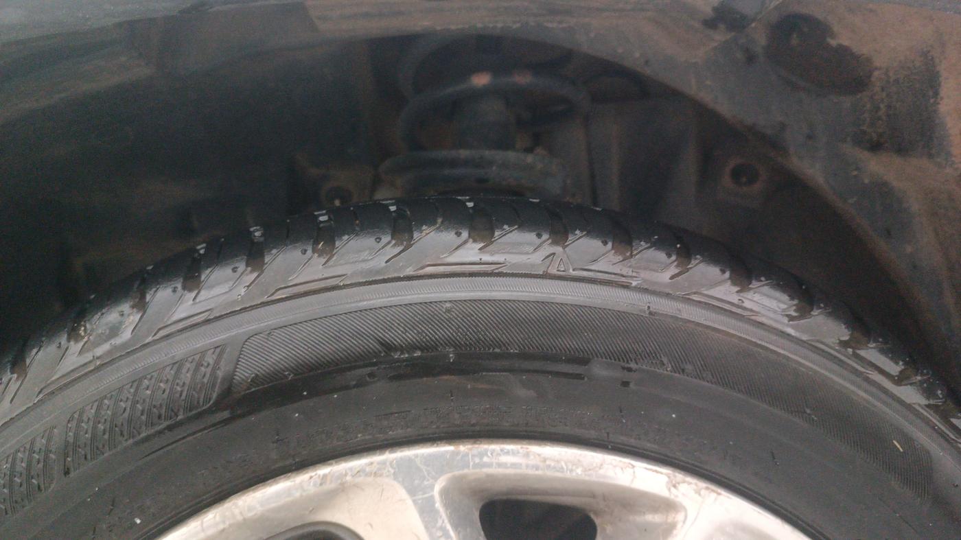 2019 Jeep Compass LIMITED PLUS PETROL AT, Petrol, Automatic, 52,035 km, Left Front Tyre Tread