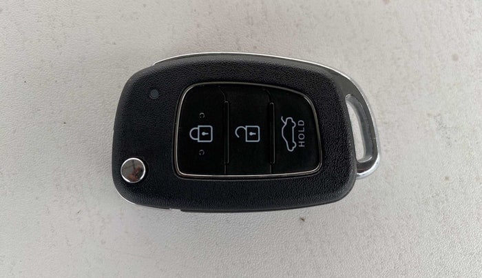 2023 Hyundai GRAND I10 NIOS SPORTZ 1.2 KAPPA VTVT DUAL TONE, Petrol, Manual, 6,133 km, Key Close Up