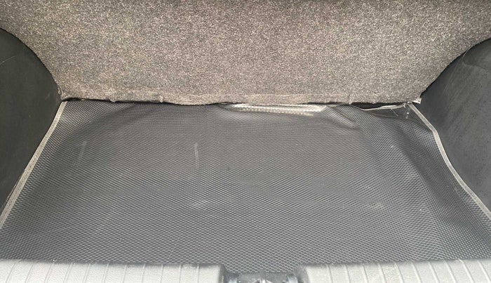 2023 Hyundai GRAND I10 NIOS SPORTZ 1.2 KAPPA VTVT DUAL TONE, Petrol, Manual, 6,133 km, Boot Inside