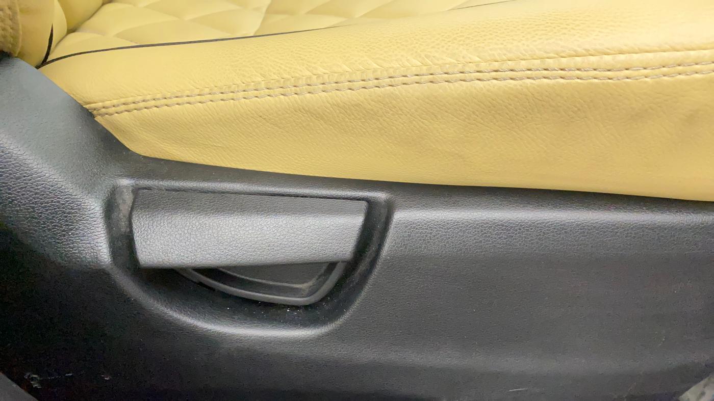 2019 Hyundai NEW SANTRO MAGNA, Petrol, Manual, 17,293 km, Driver Side Adjustment Panel
