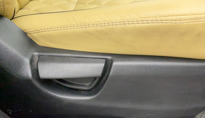 2019 Hyundai NEW SANTRO MAGNA, Petrol, Manual, 17,293 km, Driver Side Adjustment Panel