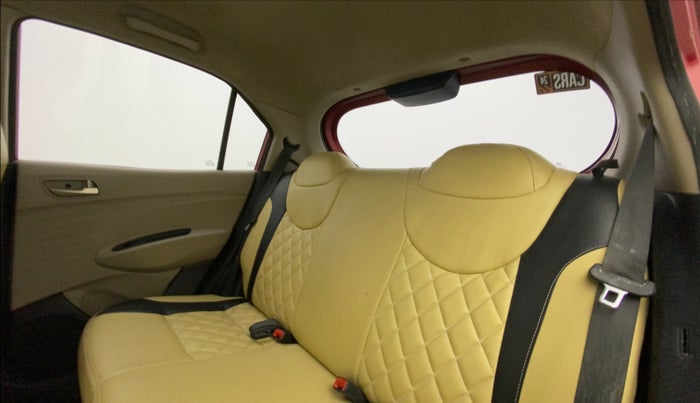 2019 Hyundai NEW SANTRO MAGNA, Petrol, Manual, 17,293 km, Right Side Rear Door Cabin
