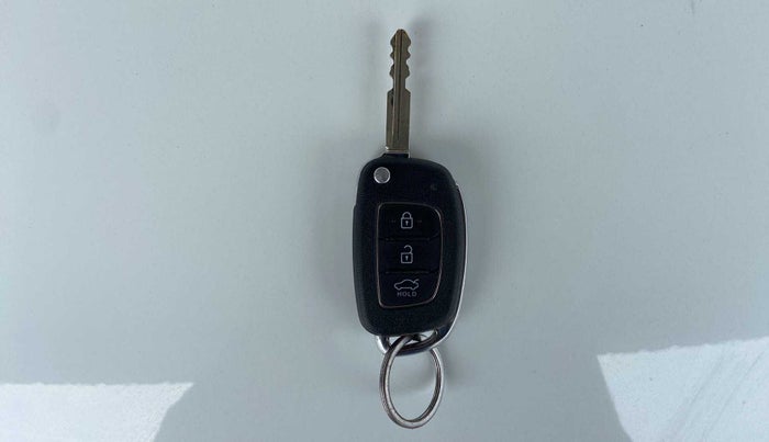2022 Hyundai GRAND I10 NIOS SPORTZ 1.0 TURBO GDI, Petrol, Manual, 16,382 km, Key Close Up
