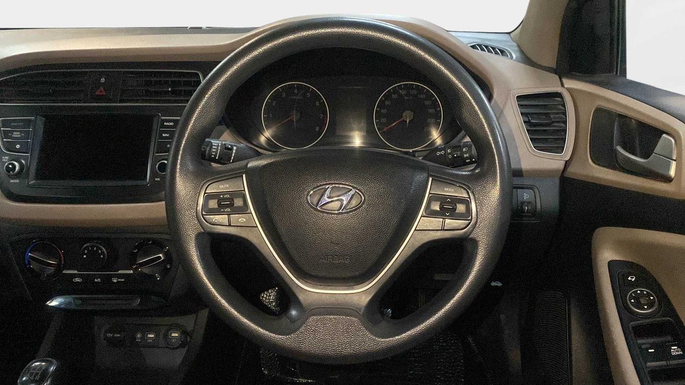 2019 Hyundai Elite i20 SPORTZ PLUS 1.2, Petrol, Manual, 47,325 km, Steering Wheel Close Up