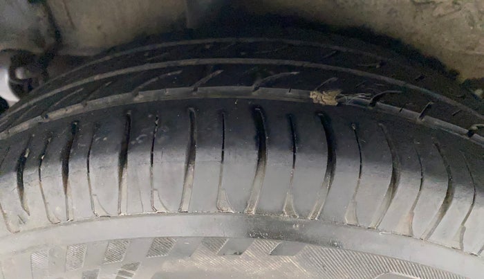 2017 Maruti Celerio VXI AMT, Petrol, Automatic, 66,182 km, Right Rear Tyre Tread