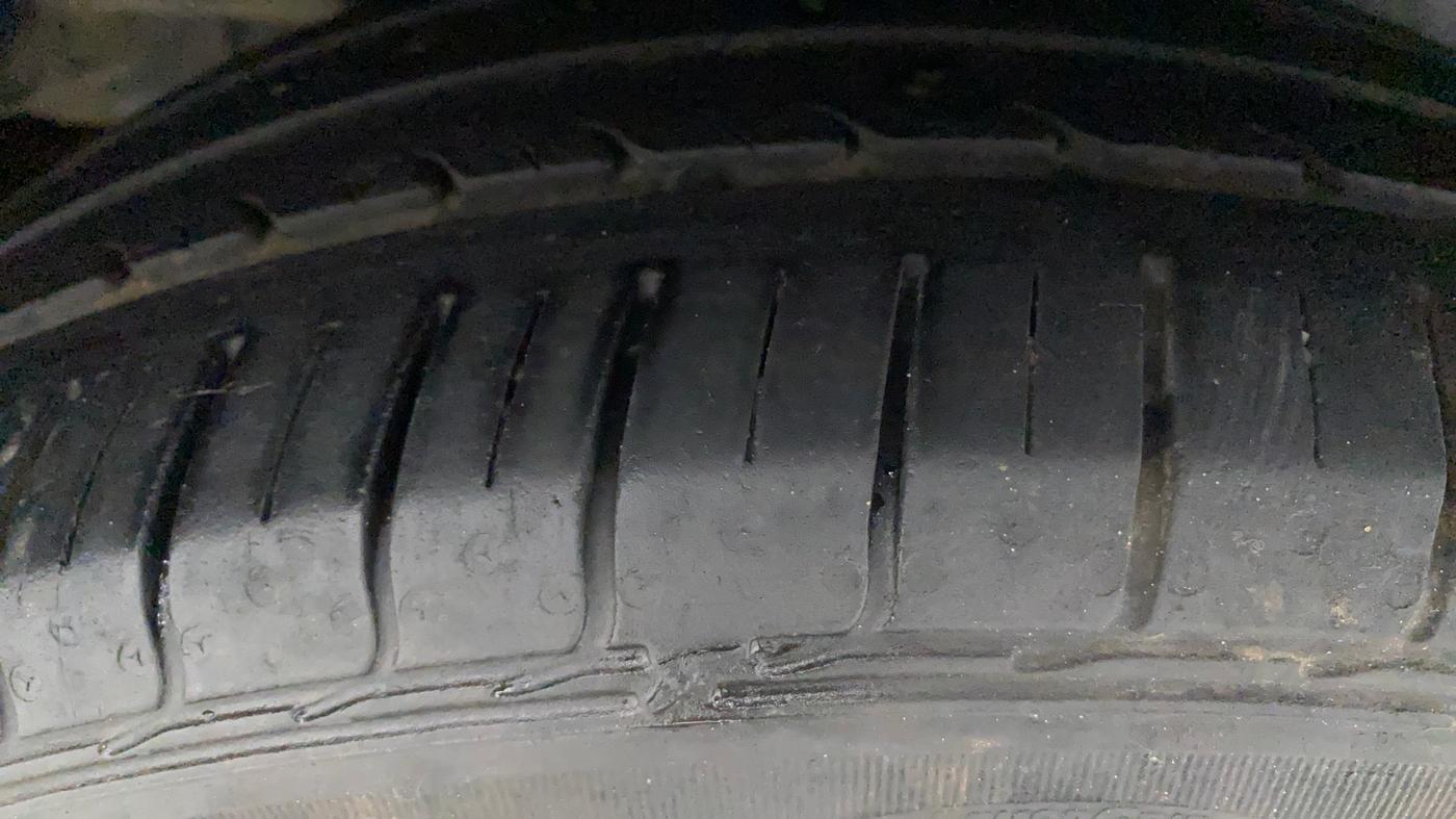 2021 Maruti Ciaz SIGMA 1.5 SHVS MT  PETROL, Petrol, Manual, 34,783 km, Right Rear Tyre Tread