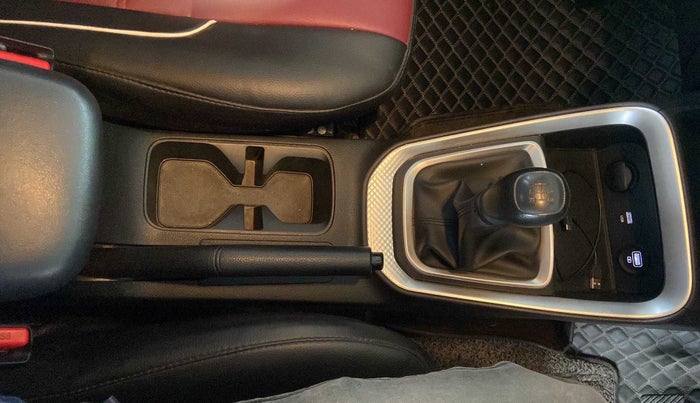 2021 KIA SONET HTK PLUS 1.2, Petrol, Manual, 36,155 km, Gear Lever