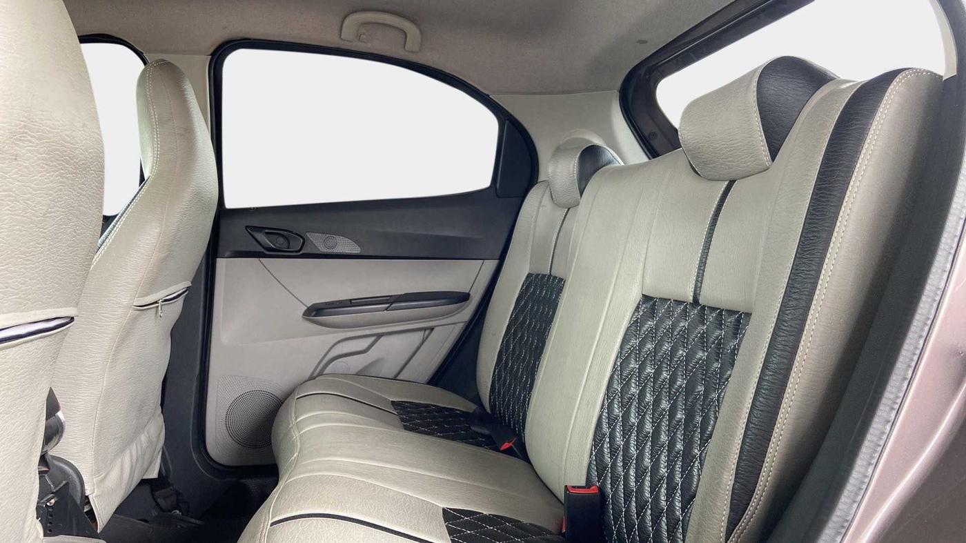 2017 Tata Tiago XTA PETROL, Petrol, Automatic, 49,282 km, Right Side Rear Door Cabin