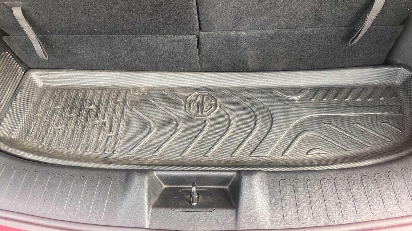 2020 MG HECTOR PLUS SHARP 1.5 PETROL TURBO HYBRID MT 6-STR, Petrol, Manual, 18,683 km, Boot Inside