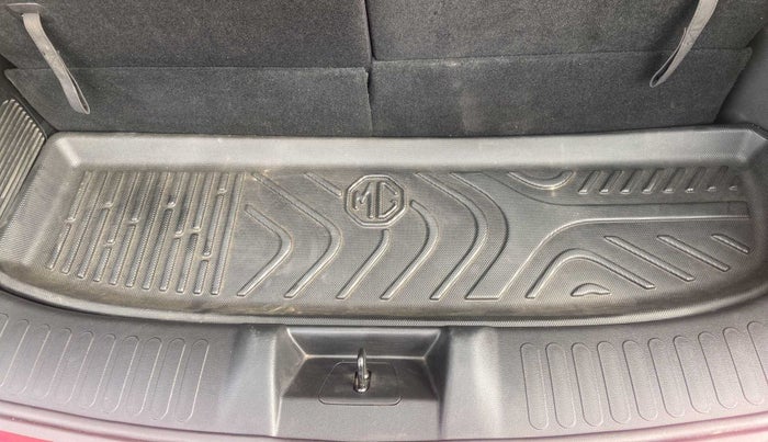 2020 MG HECTOR PLUS SHARP 1.5 PETROL TURBO HYBRID MT 6-STR, Petrol, Manual, 18,683 km, Boot Inside