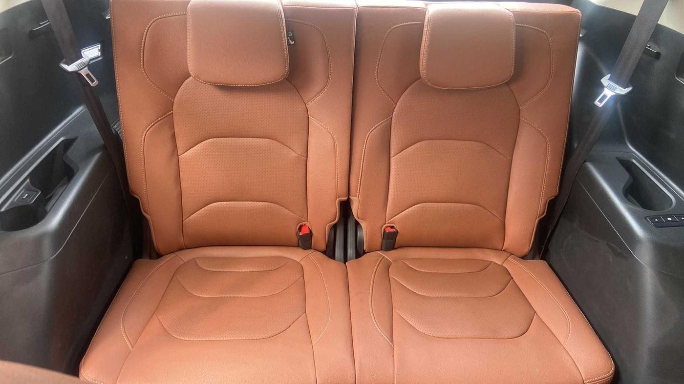 2020 MG HECTOR PLUS SHARP 1.5 PETROL TURBO HYBRID MT 6-STR, Petrol, Manual, 18,683 km, Third Seat Row ( optional )