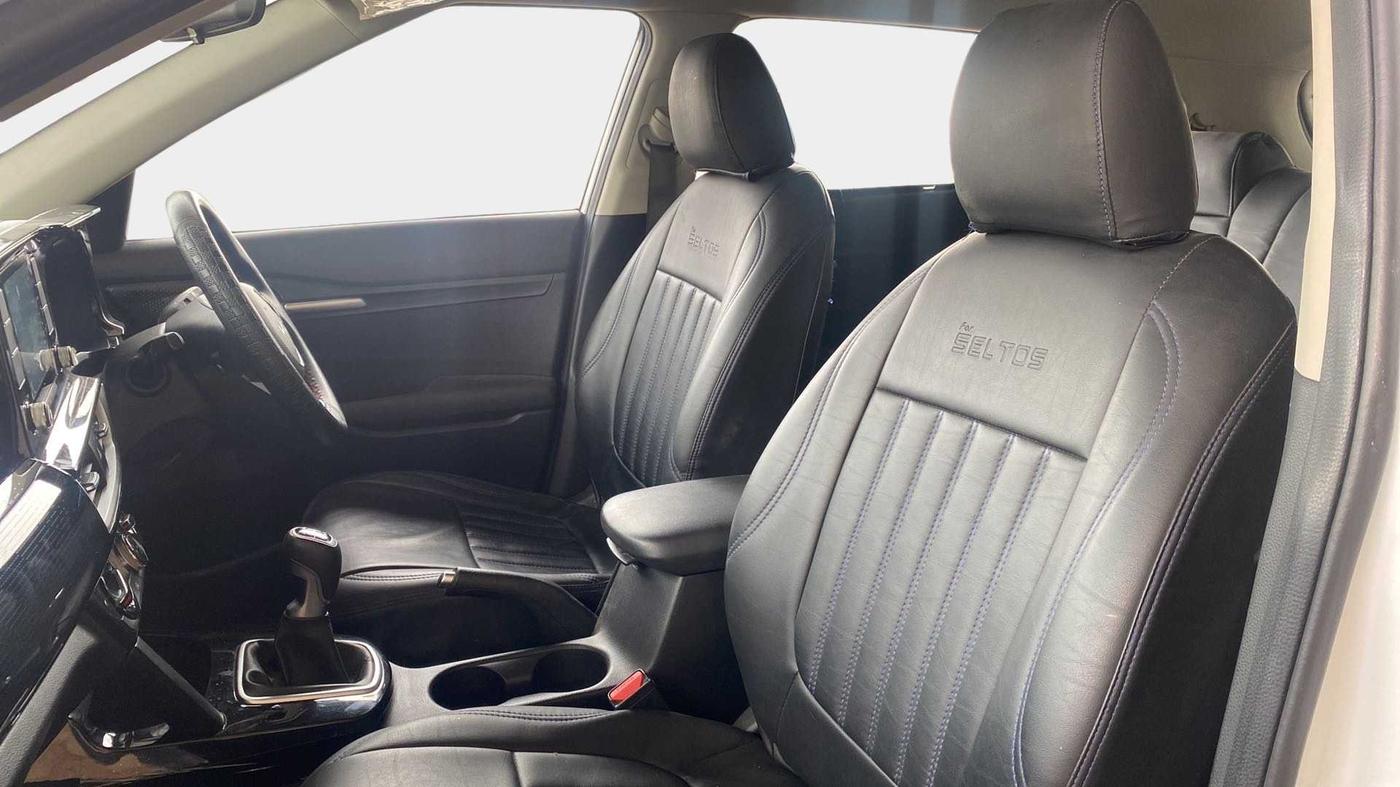2022 KIA SELTOS HTK PLUS 1.5 DIESEL, Diesel, Manual, 25,120 km, Right Side Front Door Cabin