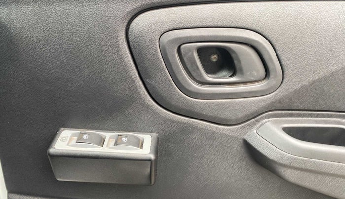 2021 Datsun Redi Go A, Petrol, Manual, 22,379 km, Driver Side Door Panels Control