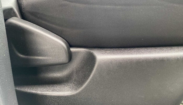 2021 Datsun Redi Go A, Petrol, Manual, 22,379 km, Driver Side Adjustment Panel