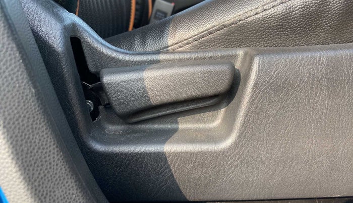 2020 Maruti Alto VXI PLUS, Petrol, Manual, 8,266 km, Driver Side Adjustment Panel