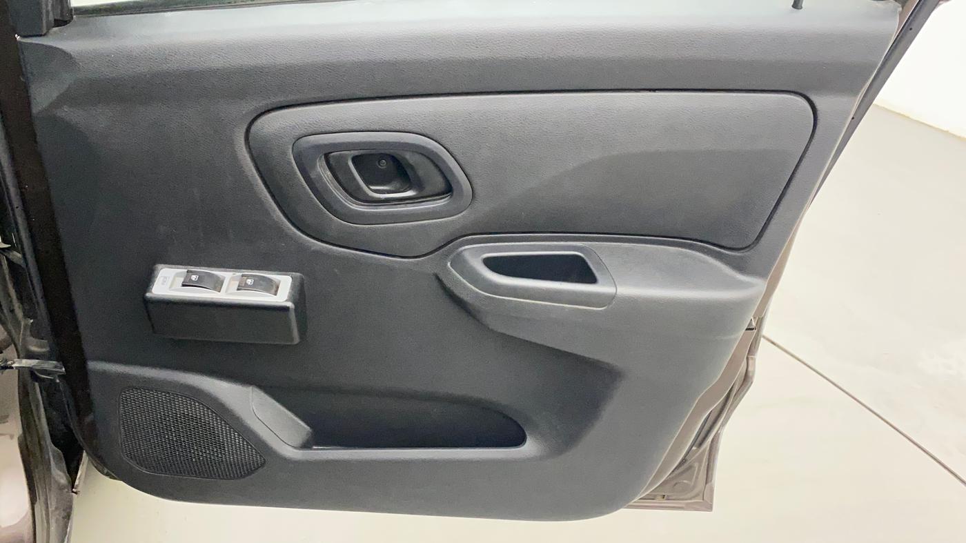 2021 Datsun Redi Go A, Petrol, Manual, 19,941 km, Driver Side Door Panels Control