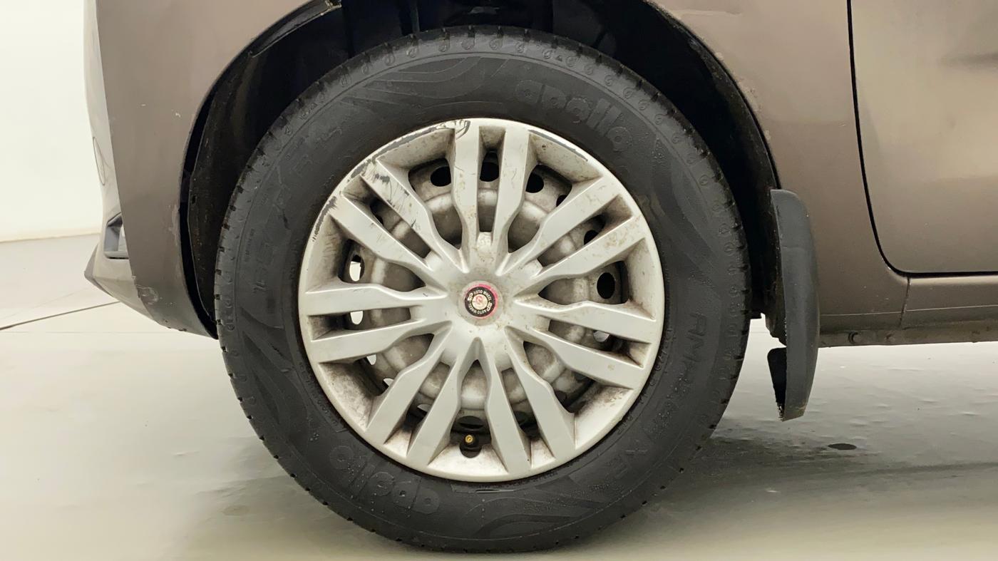 2021 Datsun Redi Go A, Petrol, Manual, 19,941 km, Left Front Wheel