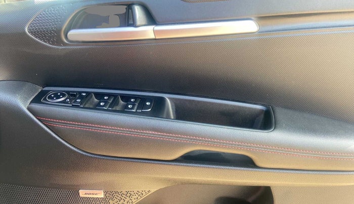 2022 KIA SONET GTX PLUS 1.0 DCT DUAL TONE, Petrol, Automatic, 12,221 km, Driver Side Door Panels Control