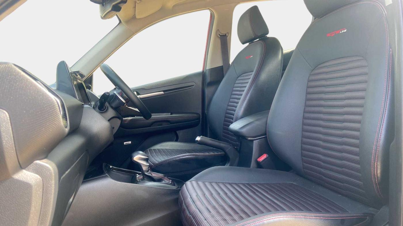 2022 KIA SONET GTX PLUS 1.0 DCT DUAL TONE, Petrol, Automatic, 12,221 km, Right Side Front Door Cabin