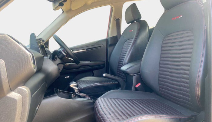 2022 KIA SONET GTX PLUS 1.0 DCT DUAL TONE, Petrol, Automatic, 12,221 km, Right Side Front Door Cabin