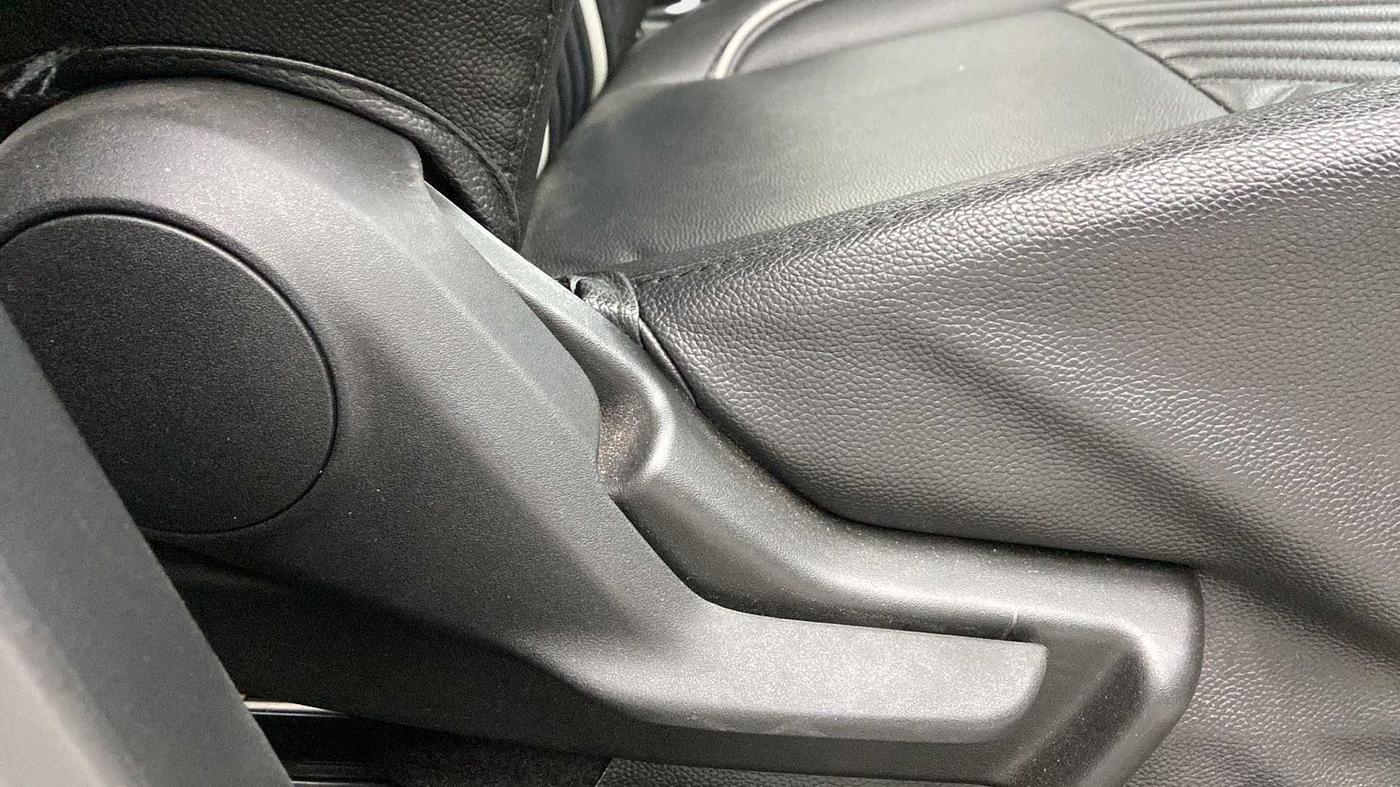 2021 Maruti IGNIS ZETA 1.2 AMT, Petrol, Automatic, 10,590 km, Driver Side Adjustment Panel