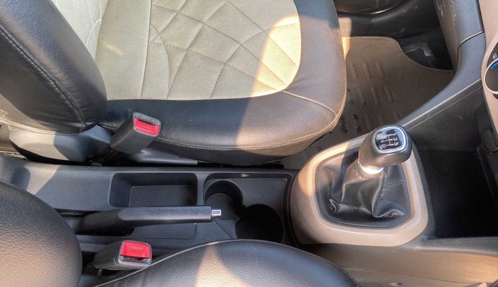 2015 Hyundai Grand i10 SPORTZ 1.2 KAPPA VTVT, Petrol, Manual, 92,640 km, Gear Lever