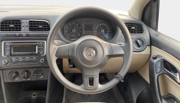 2014 Volkswagen Polo COMFORTLINE 1.2L, Petrol, Manual, 94,879 km, Steering Wheel Close Up