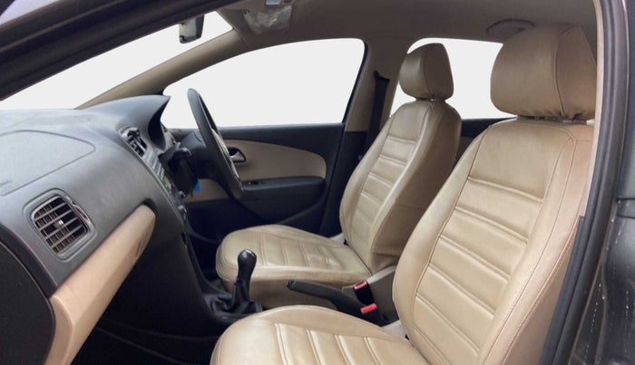2014 Volkswagen Polo COMFORTLINE 1.2L, Petrol, Manual, 94,879 km, Right Side Front Door Cabin