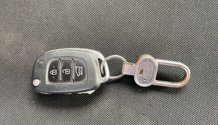 2019 Hyundai VENUE SX 1.0 TURBO, Petrol, Manual, 58,367 km, Key Close Up