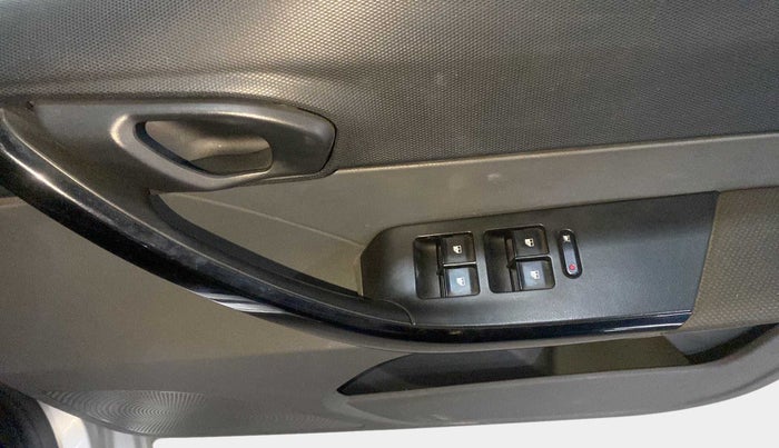 2017 Tata TIGOR XT PETROL, Petrol, Manual, 95,548 km, Driver Side Door Panels Control