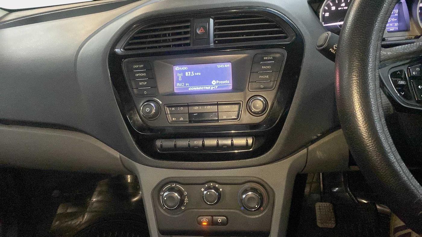 2017 Tata TIGOR XT PETROL, Petrol, Manual, 95,548 km, Air Conditioner