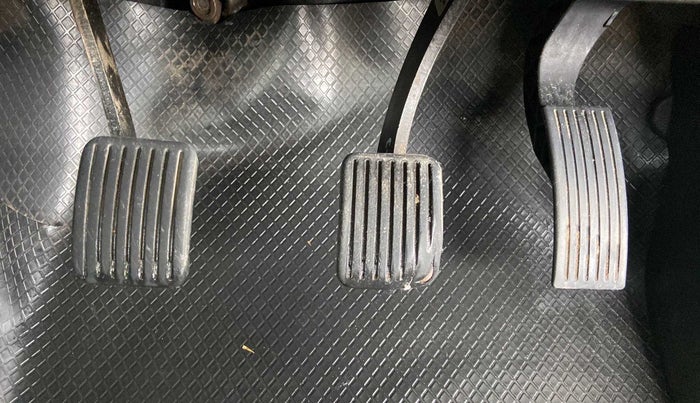 2015 Hyundai Xcent S (O) 1.2, Petrol, Manual, 73,467 km, Pedals