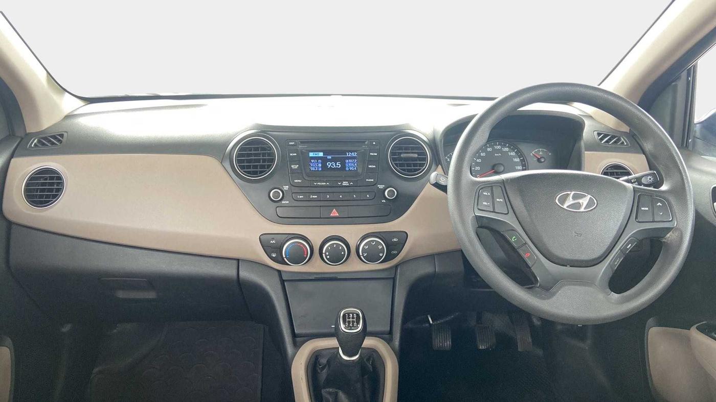 2015 Hyundai Xcent S (O) 1.2, Petrol, Manual, 73,467 km, Dashboard