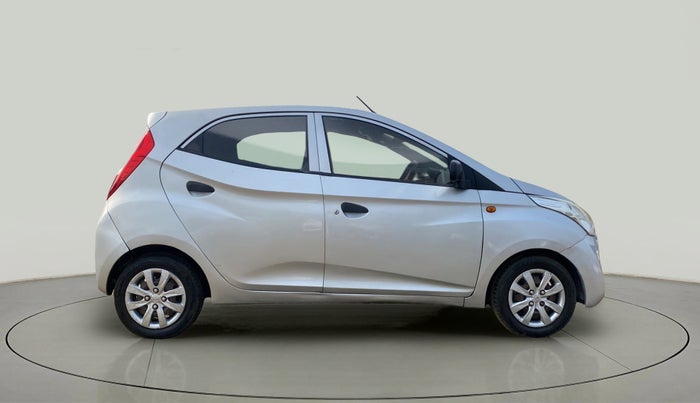 2012 Hyundai Eon MAGNA +, Petrol, Manual, 69,225 km, Right Side View