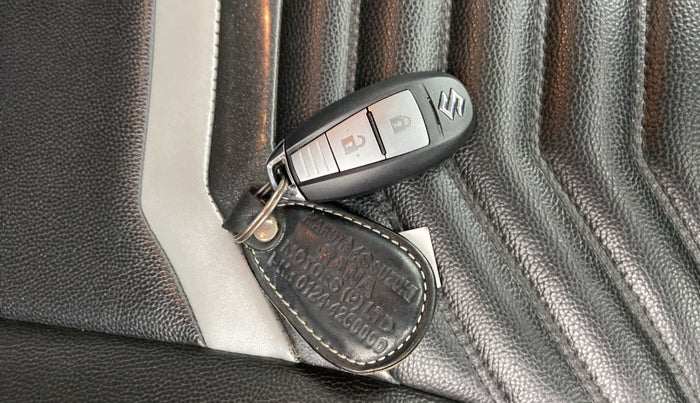 2021 Maruti Vitara Brezza VXI, Petrol, Manual, 25,562 km, Key Close Up