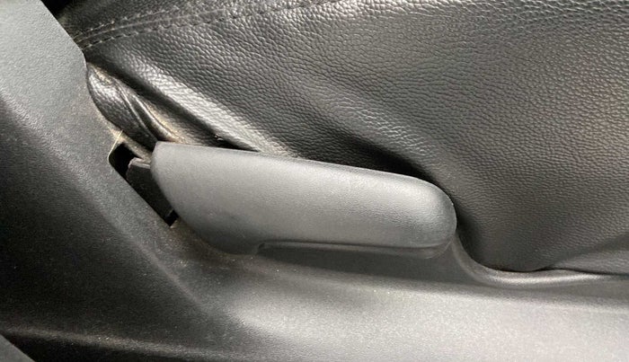 2021 Maruti Vitara Brezza VXI, Petrol, Manual, 25,562 km, Driver Side Adjustment Panel