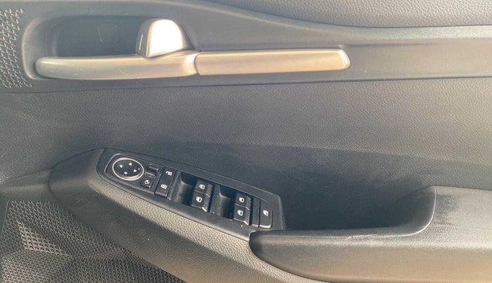 2022 KIA SELTOS HTK PLUS 1.5, Petrol, Manual, 16,169 km, Driver Side Door Panels Control