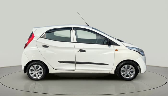 2017 Hyundai Eon MAGNA +, Petrol, Manual, 44,484 km, Right Side View