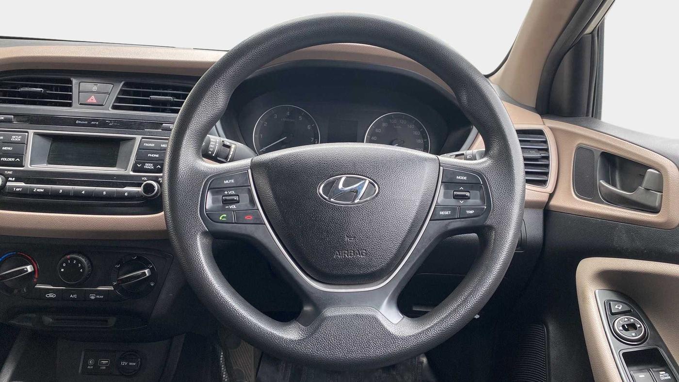2017 Hyundai Elite i20 SPORTZ 1.2, Petrol, Manual, 50,000 km, Steering Wheel Close Up