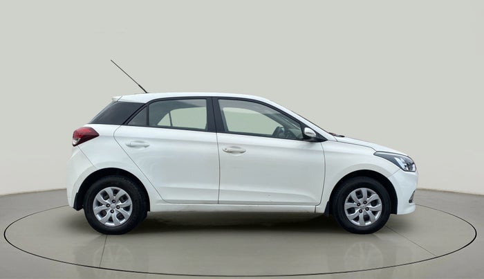 2017 Hyundai Elite i20 SPORTZ 1.2, Petrol, Manual, 50,000 km, Right Side View