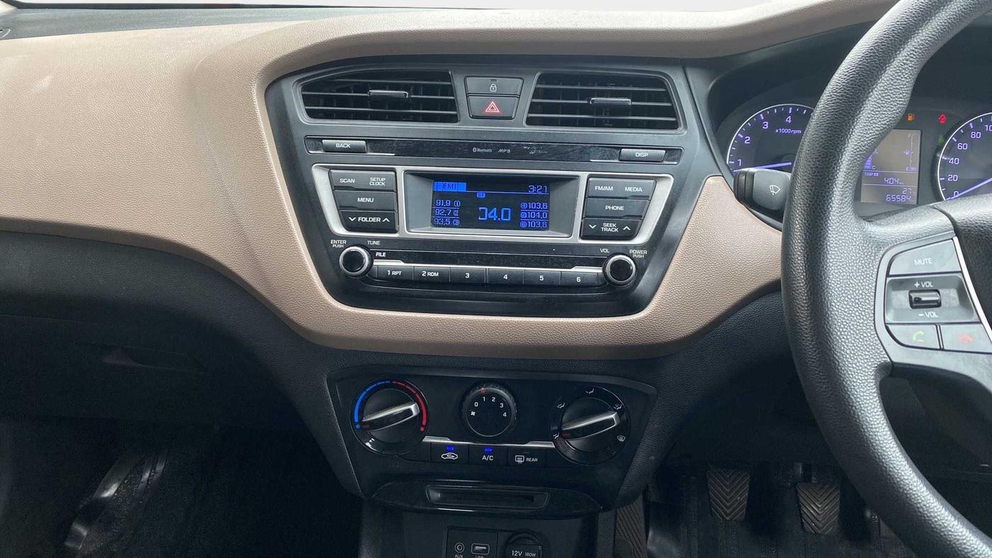 2017 Hyundai Elite i20 SPORTZ 1.2, Petrol, Manual, 50,000 km, Air Conditioner