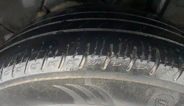 2019 Hyundai VENUE SX 1.0 TURBO DUAL TONE, Petrol, Manual, 75,919 km, Left Rear Tyre Tread