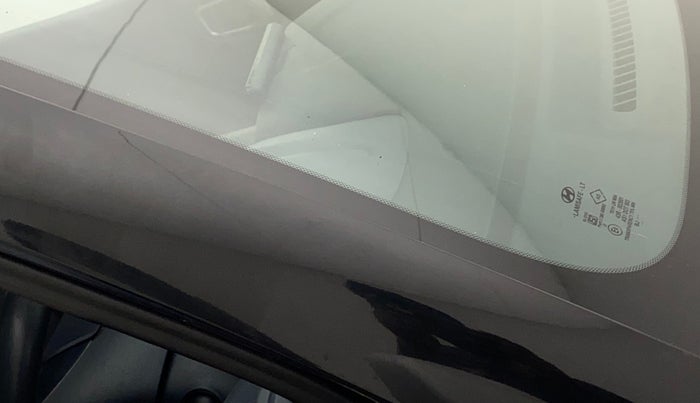 2019 Hyundai VENUE SX 1.0 TURBO DUAL TONE, Petrol, Manual, 75,919 km, Right A pillar - Minor scratches
