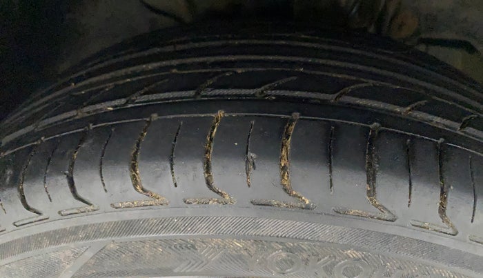 2019 Tata TIAGO NRG DIESEL, Diesel, Manual, 70,456 km, Right Front Tyre Tread