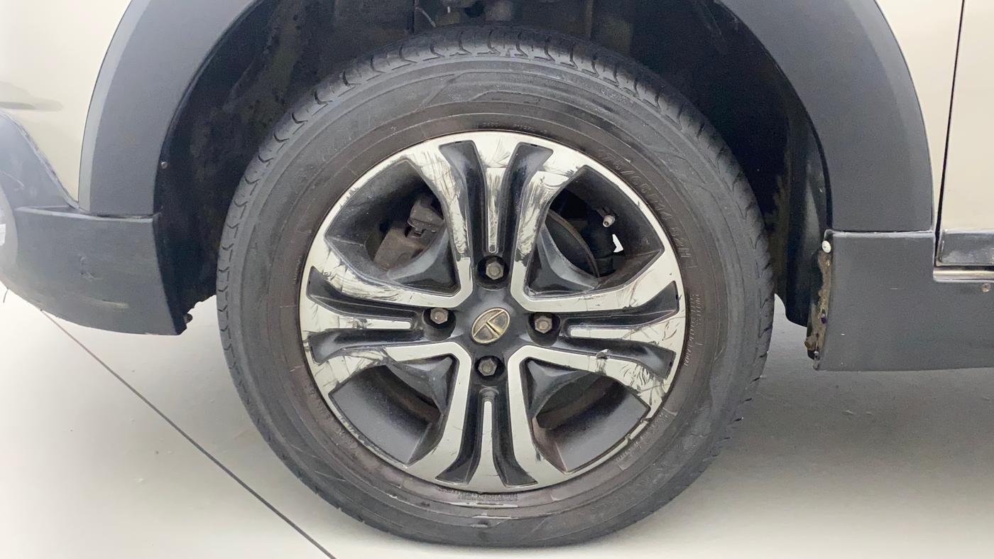 2019 Tata TIAGO NRG DIESEL, Diesel, Manual, 70,456 km, Left Front Wheel