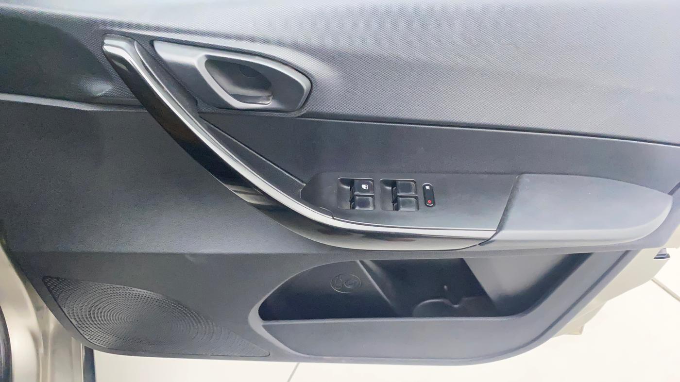 2019 Tata TIAGO NRG DIESEL, Diesel, Manual, 70,456 km, Driver Side Door Panels Control
