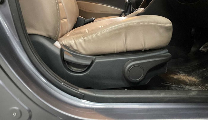 2014 Hyundai Grand i10 ASTA (O) 1.2 KAPPA VTVT, Petrol, Manual, 72,677 km, Driver Side Adjustment Panel
