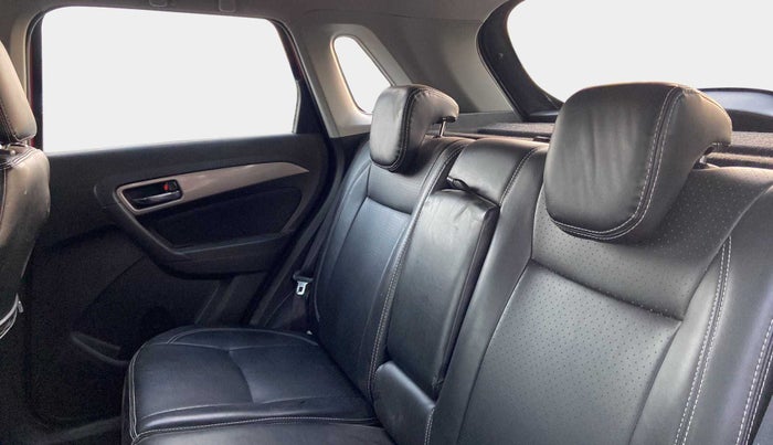 2016 Maruti Vitara Brezza ZDI PLUS DUAL TONE, Diesel, Manual, 76,349 km, Right Side Rear Door Cabin